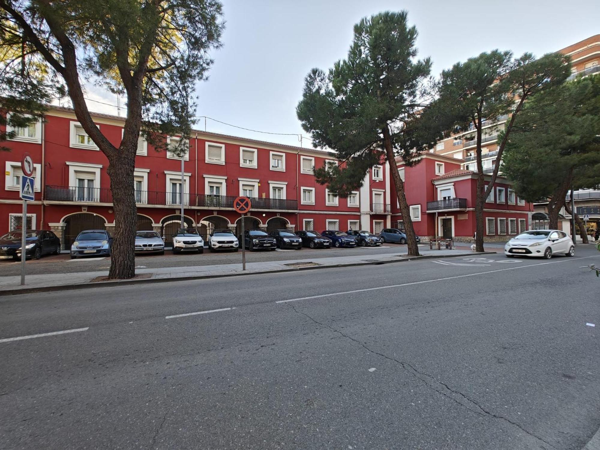 Atico Con Terraza Y Chimenea Junto A Universidad อัลกาลาเดเอนาเรส ภายนอก รูปภาพ